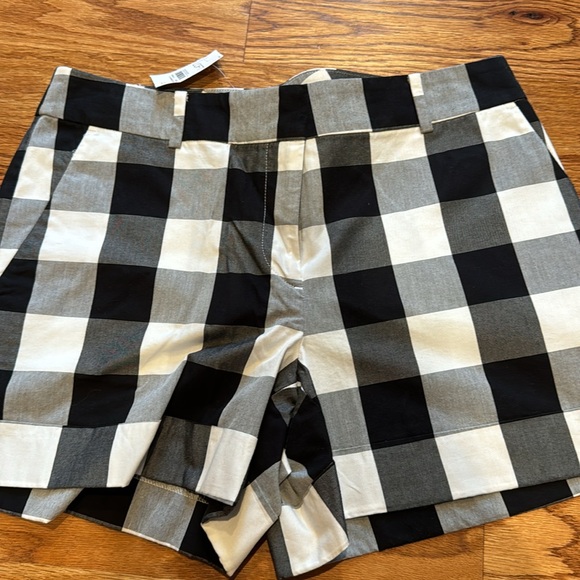 NWT Loft Checker short - Picture 2 of 5